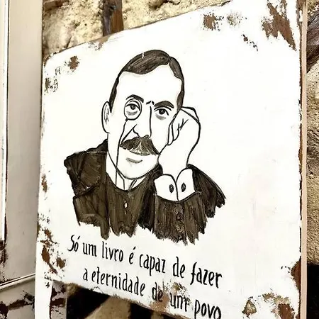 Kitsch Corner Paradise I Lisboa